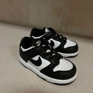 Nike Panda Dunks